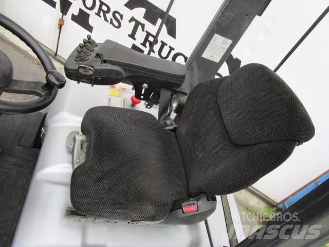 Nissan (Atlet) TX 15 Akumulátorové vozíky