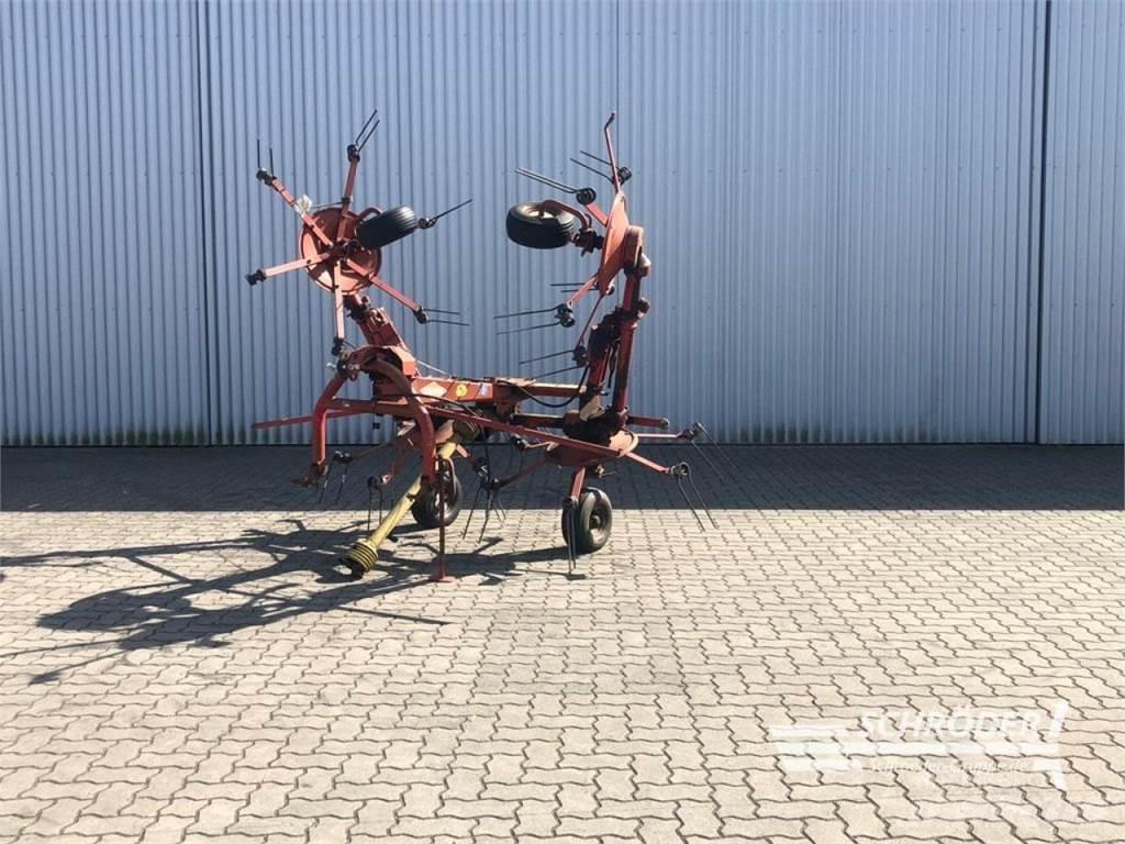 Kuhn GF 5000 MHA Obraceče a shrabovače sena