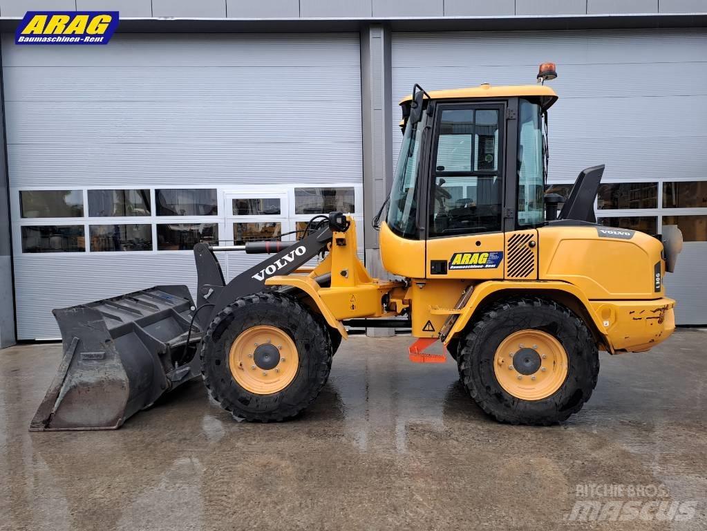 Volvo L 30 G Kolové nakladače