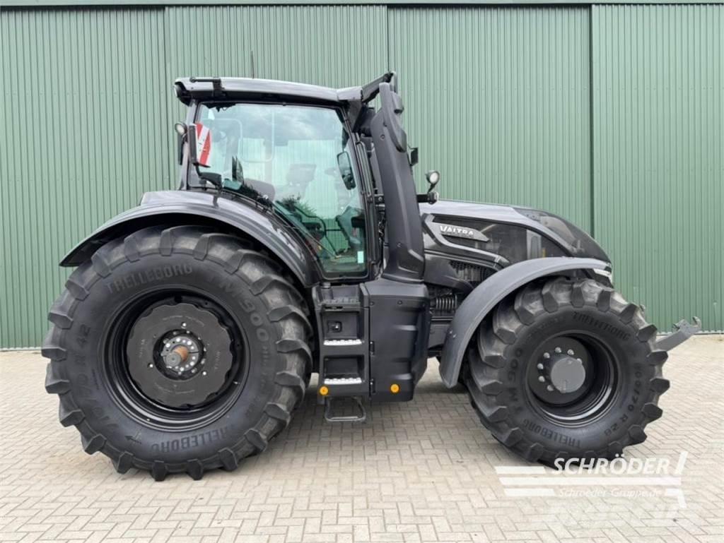 Valtra Q 305 Traktory