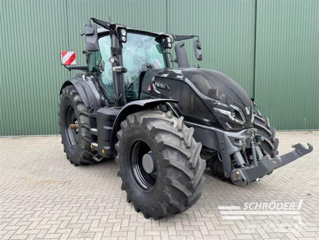 Valtra Q 305 Traktory