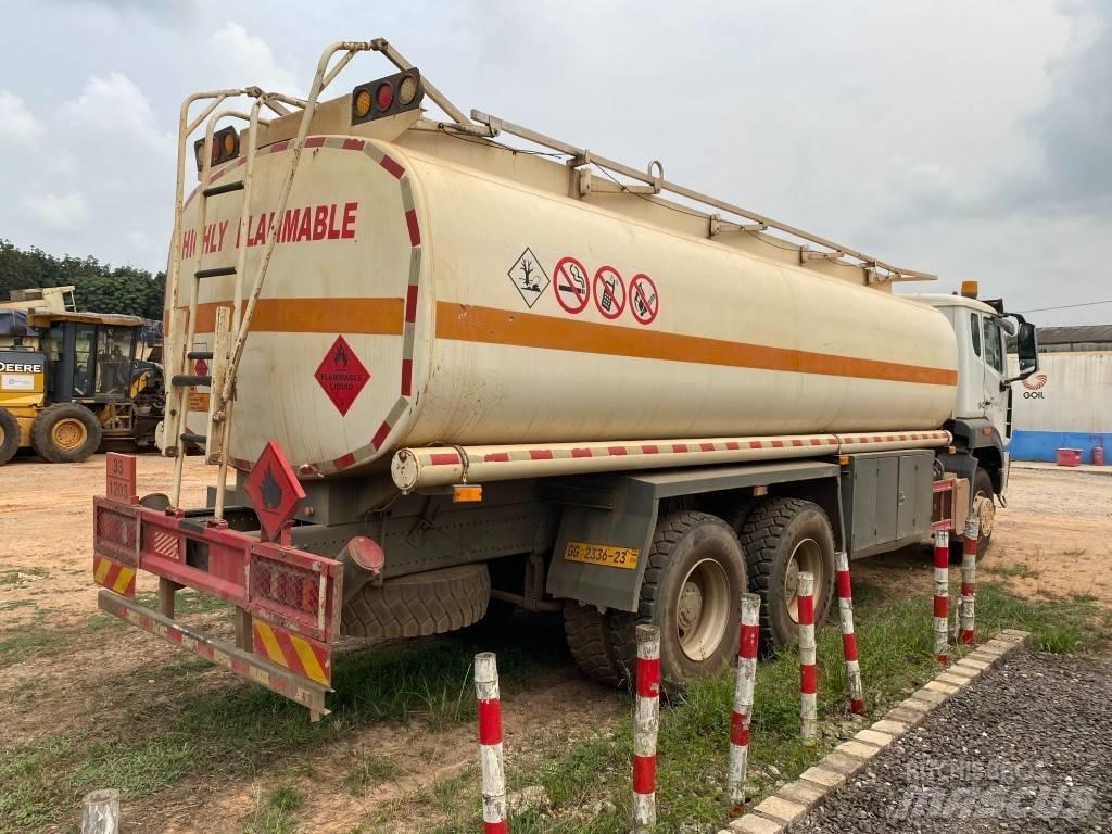  SINOTRUCK E7G340 Cisternové vozy