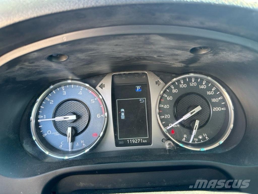 Toyota Hilux Osobní vozy