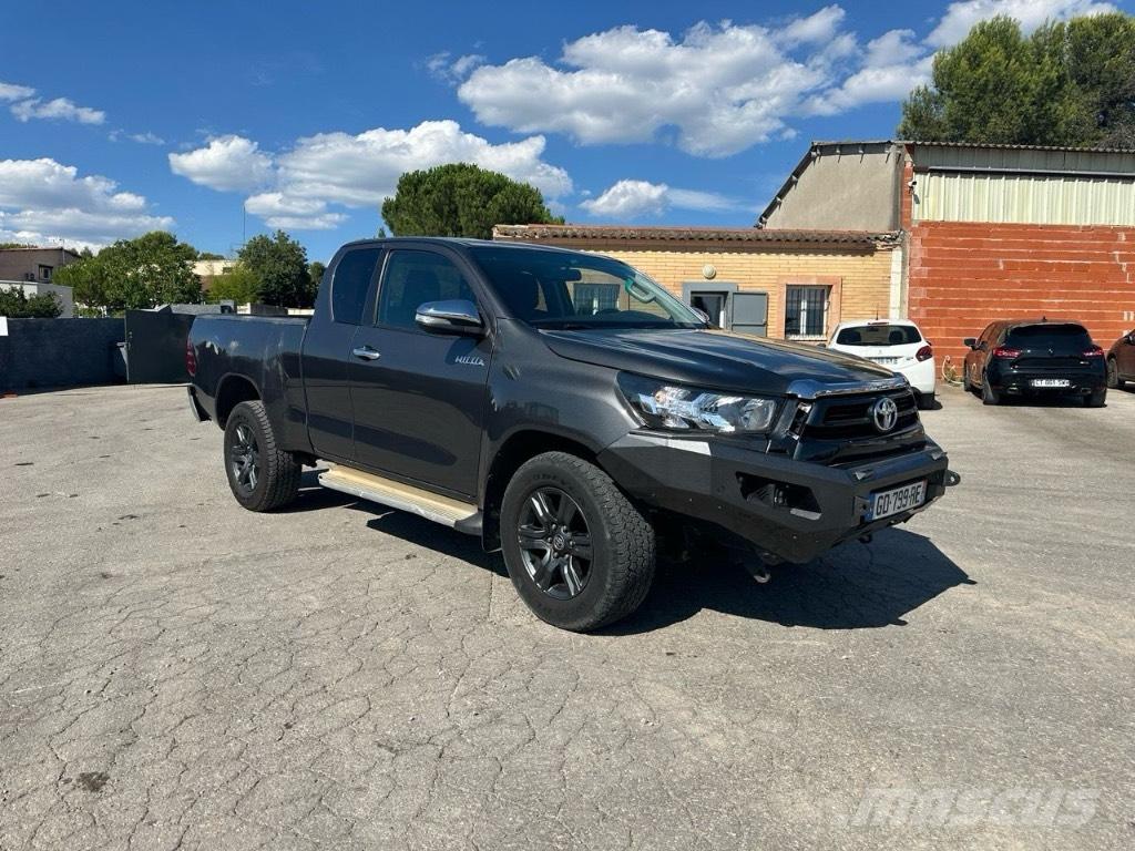 Toyota Hilux Osobní vozy