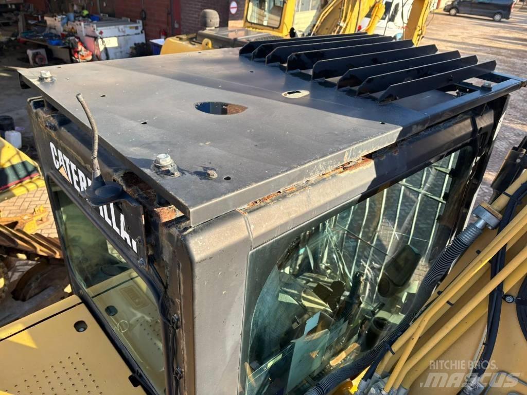 CAT 324 D L Pásová rýpadla
