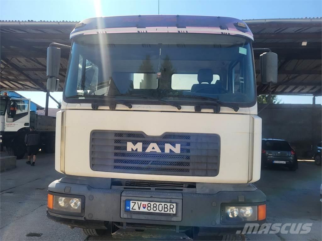 MAN 32.364 8X4 Nákladní vozidlo bez nástavby