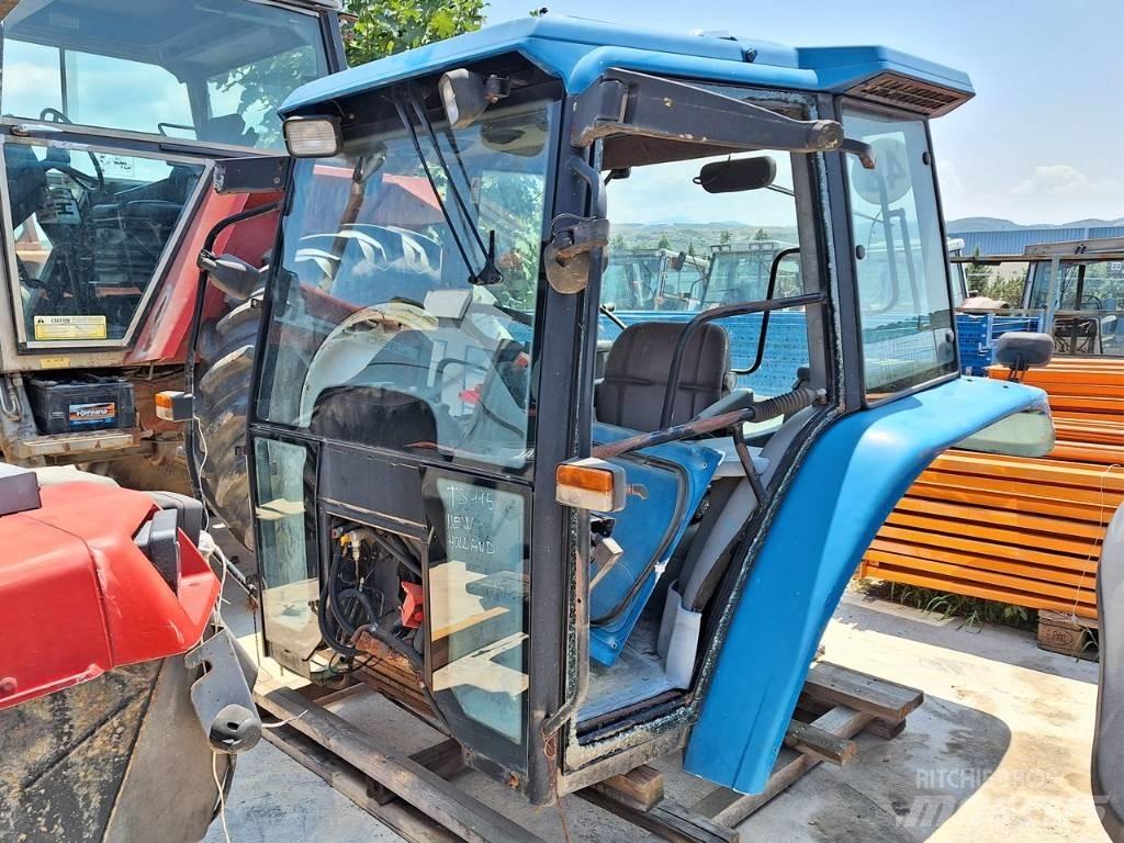 New Holland TM 140 Kabiny a interiér