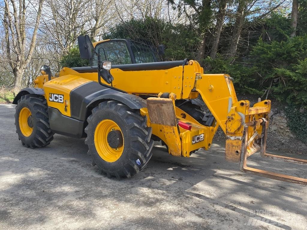 JCB 535-125 Teleskopické manipulátory