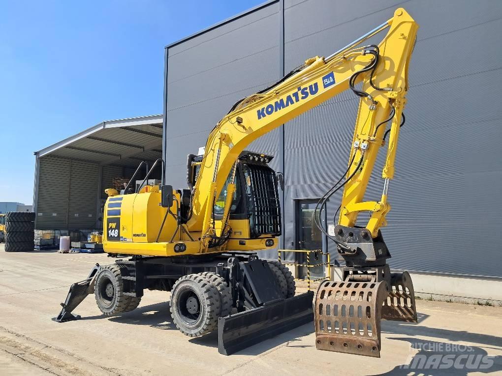 Komatsu PW148-10 Kolová rýpadla