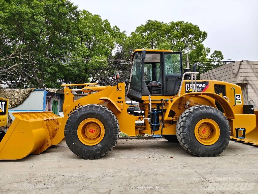 CAT 950 GC Kolové nakladače