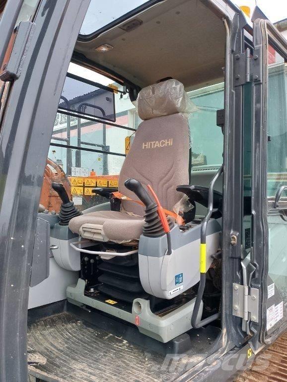 Hitachi ZX130 Pásová rýpadla