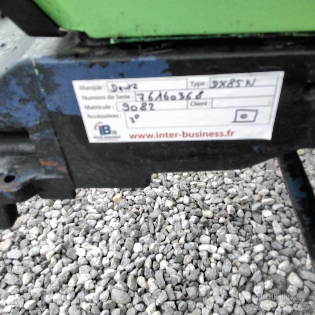 Deutz-Fahr DX85N Traktory