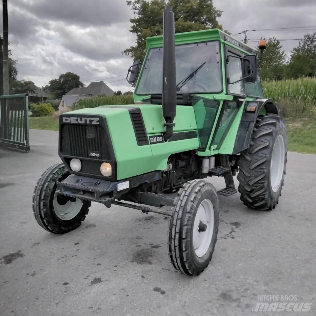 Deutz-Fahr DX85N Traktory