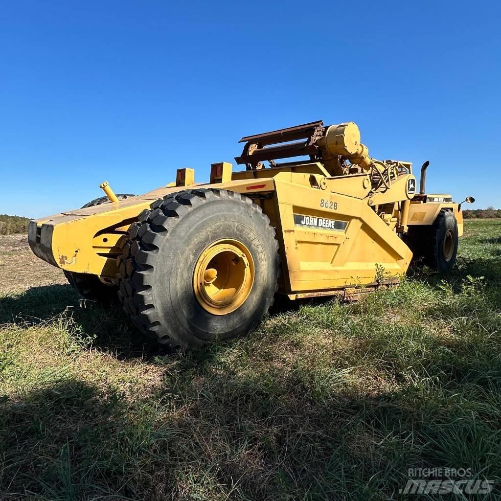 DEERE 862B Skrejpry