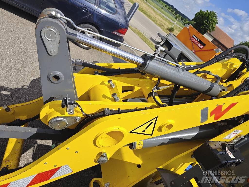 Wacker Neuson WL 70 Kolové nakladače