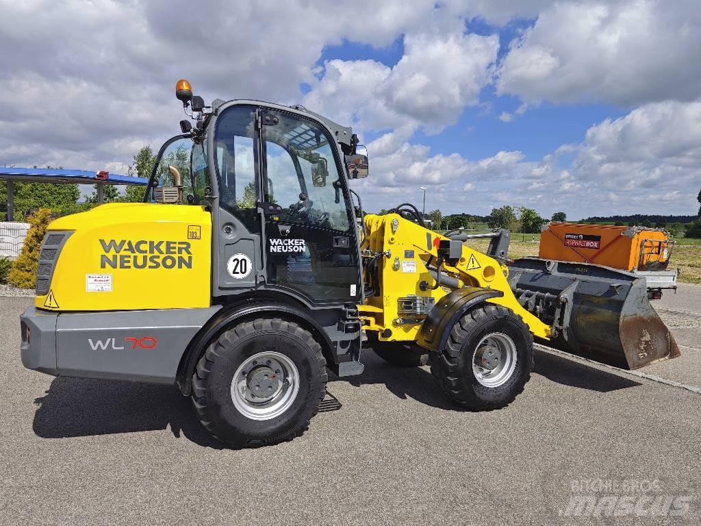 Wacker Neuson WL 70 Kolové nakladače