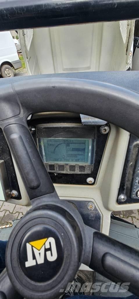 CAT CB 24 B Tandemové válce