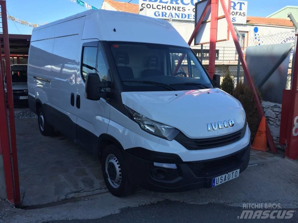 Iveco Daily 35 S 12 Skříňová nástavba