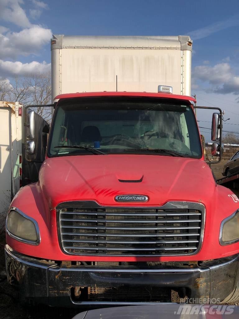Freightliner m2 Skříňová nástavba