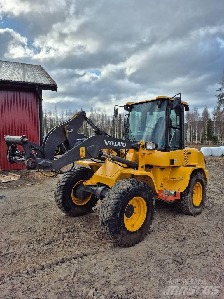 Volvo L 30 G Kolové nakladače