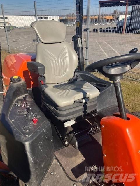 Jacobsen AR522 Sekačky pro sečení roughů a semiroughů