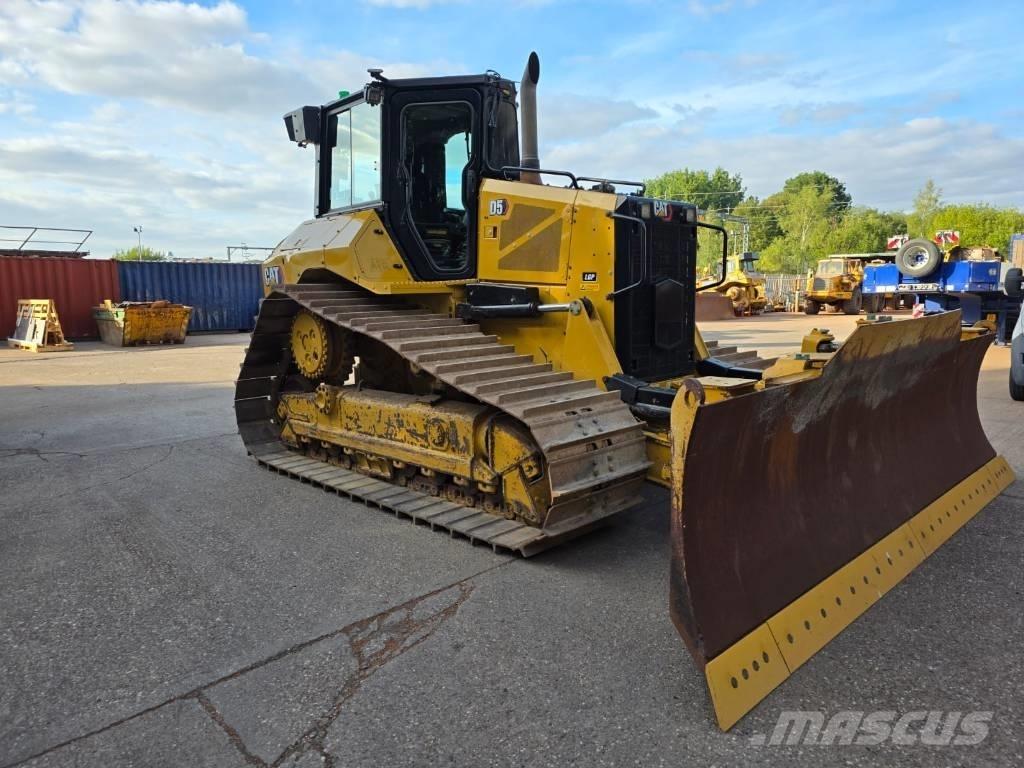 CAT D 5 LGP Pásové dozery