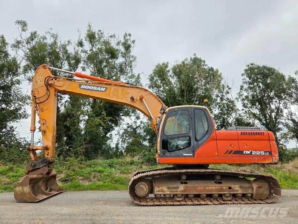 Doosan DX 225 LC Pásová rýpadla