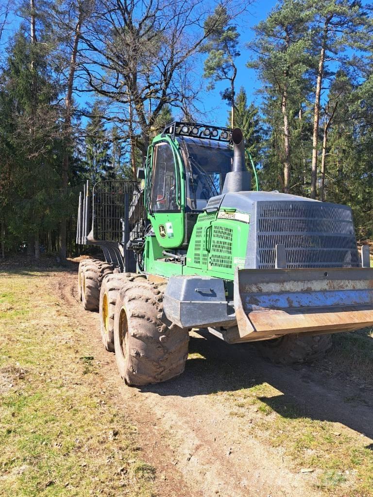 John Deere 1110 G Vyvážecí traktory