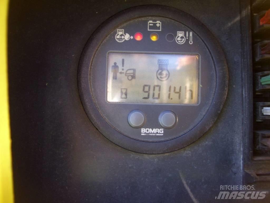 Bomag BMP 8500 Půdní kompaktory