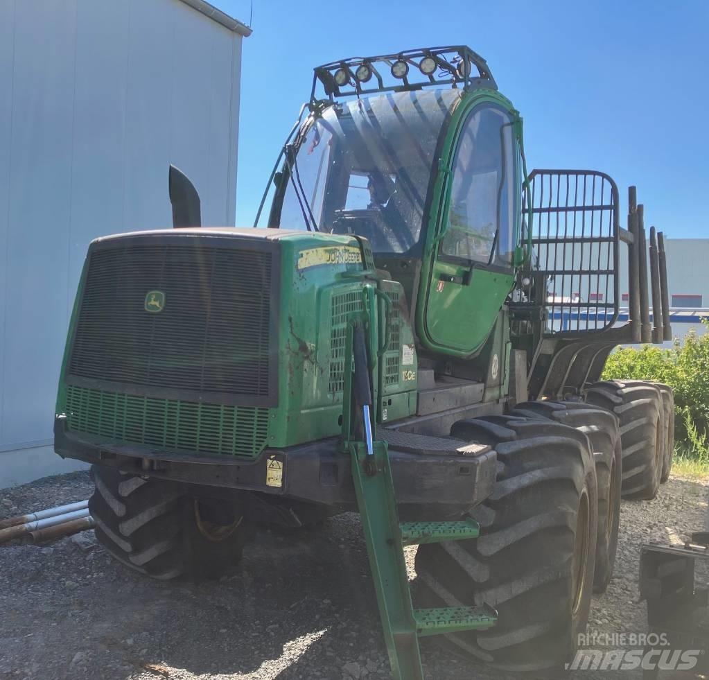 John Deere 1110 E Vyvážecí traktory