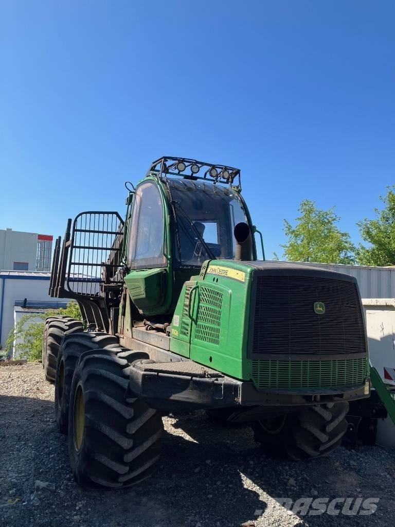 John Deere 1110 E Vyvážecí traktory