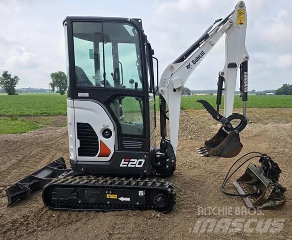 Bobcat E20 Mini rýpadla < 7t
