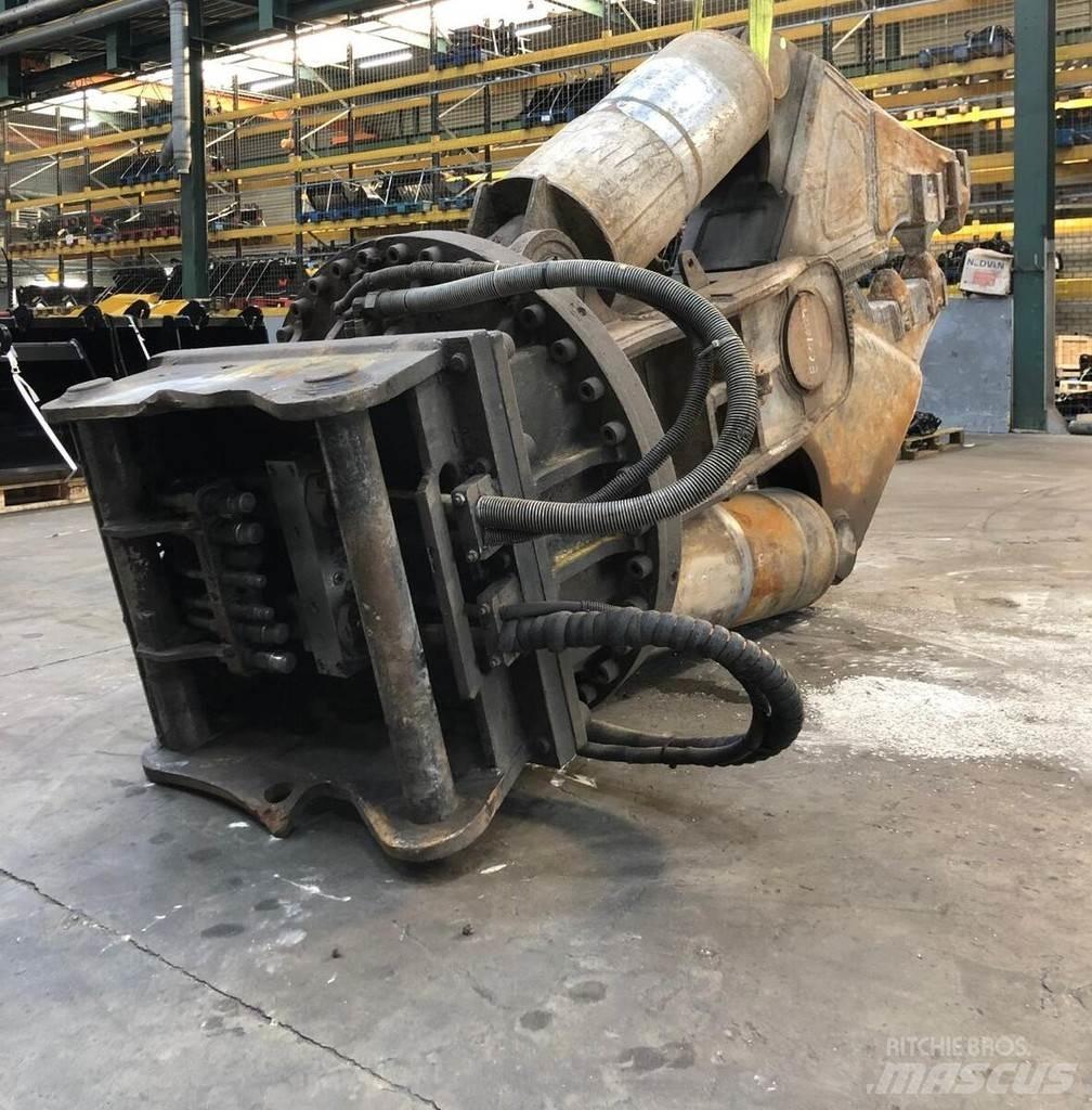 Atlas Copco CC6000 Frézy, nůžky