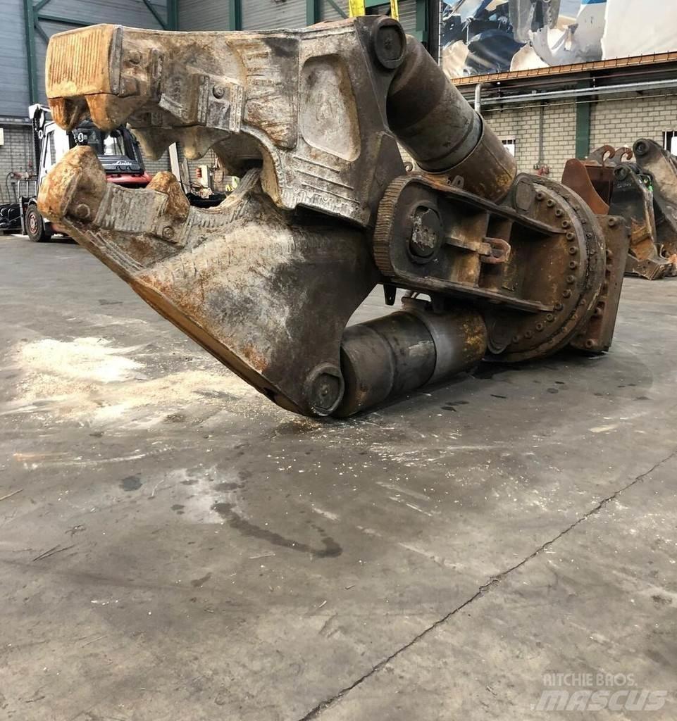 Atlas Copco CC6000 Frézy, nůžky