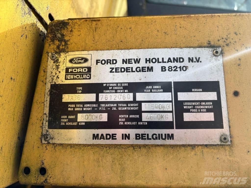 New Holland TX 36 Sklízecí mlátičky