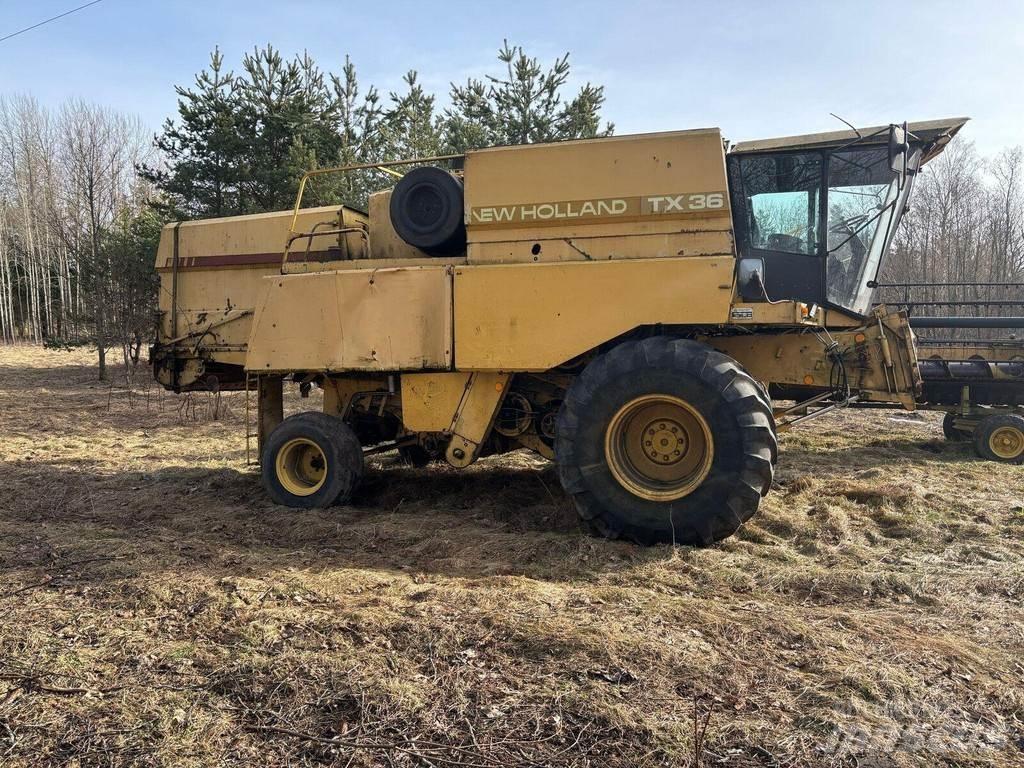 New Holland TX 36 Sklízecí mlátičky