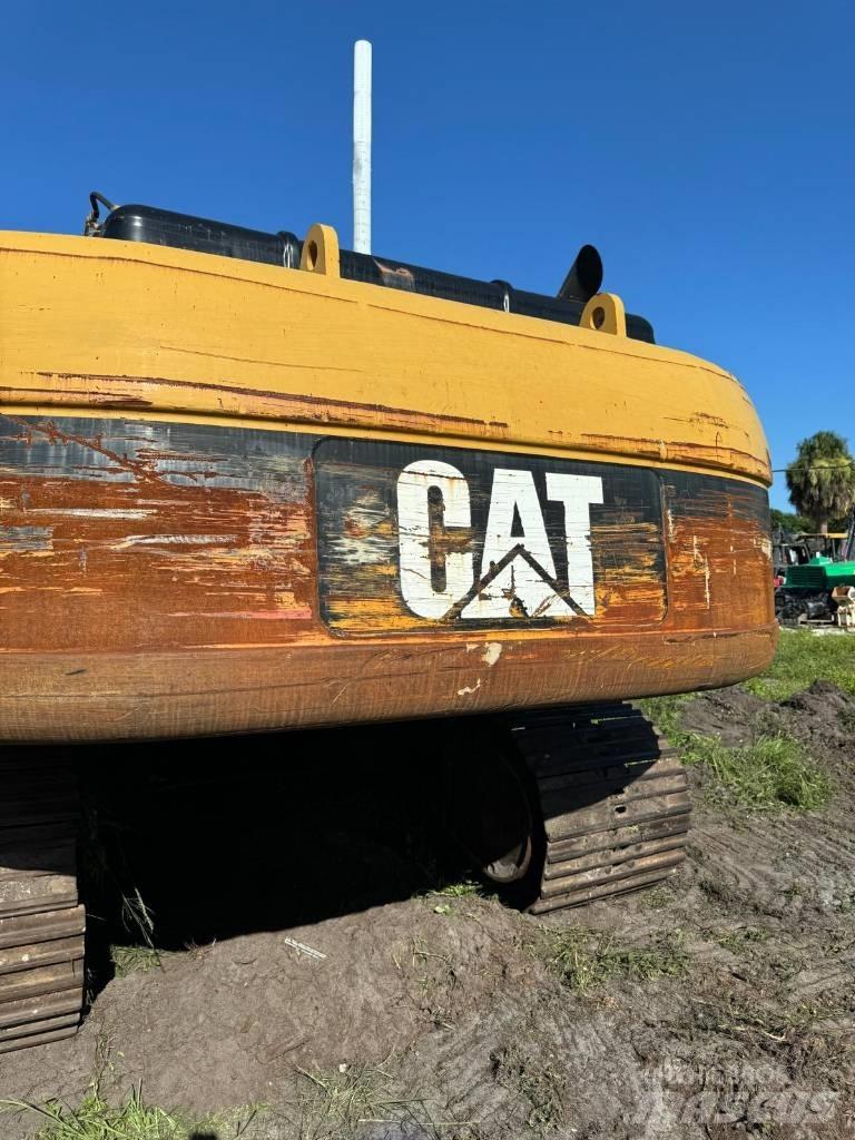 CAT 330 L Pásová rýpadla
