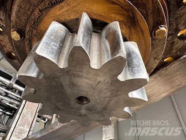 CAT 325 C Swing gear Převodovka