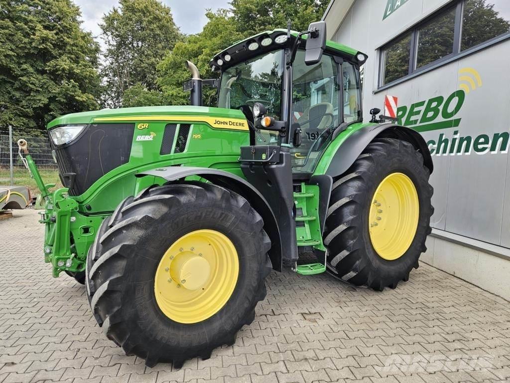 John Deere 6R195 Traktory
