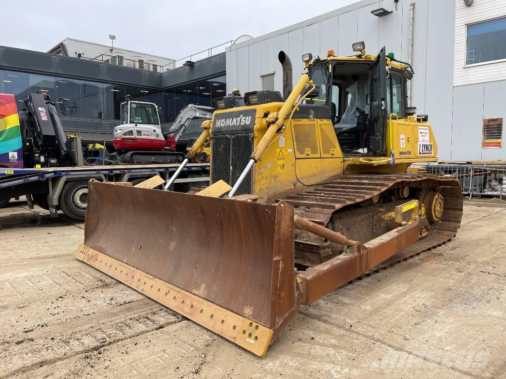 Komatsu D 65 PX-18E0 Pásové dozery