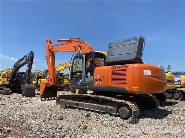 Hitachi ZX 250 Pásová rýpadla