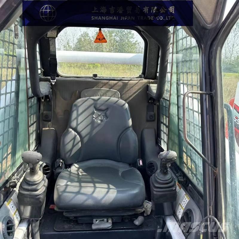 Bobcat S 330 Smykem řízené nakladače