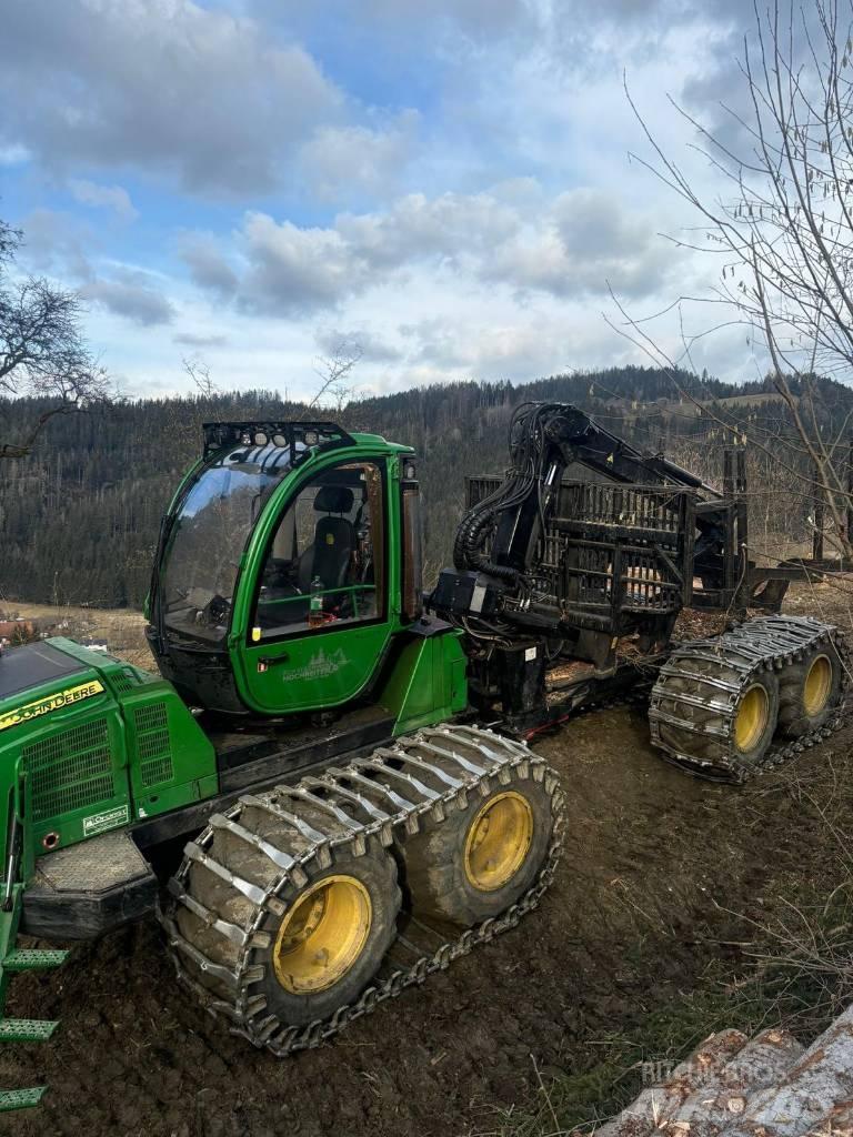 John Deere 1110 E Vyvážecí traktory