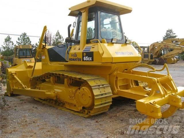 Komatsu D 65 EX Pásové dozery