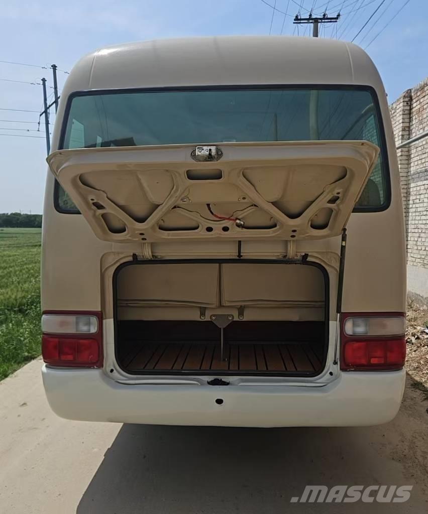 Toyota Coaster Bus Minibusy