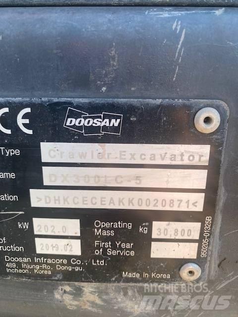 Doosan DX 300 LC-5 Pásová rýpadla