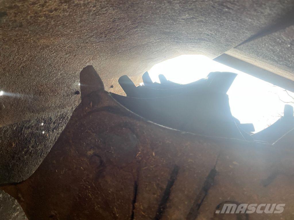 Samson SP 12 Rozmetadla chlévské mrvy