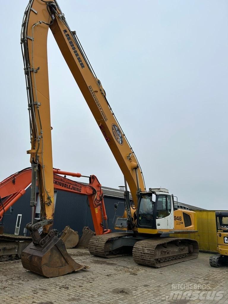 Liebherr R 946 Rýpadla s dlouhým dosahem