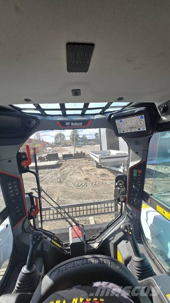 Bobcat S 76 Smykem řízené nakladače
