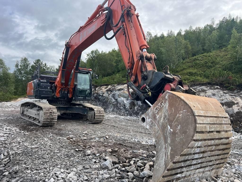 Hitachi ZX 300 LC-7 Pásová rýpadla